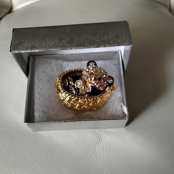 Panda 🐼 Pave Encrusted Rhinestone Enamel Brooch - Picture 11 of 11